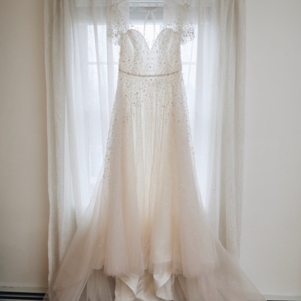 Enaura Bridal Serena Wedding Gown